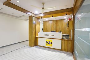 Fabhotel Raj Villa