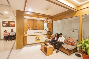 Fabhotel Raj Villa