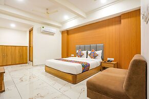Fabhotel Raj Villa