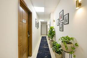 Fabhotel Just Inn
