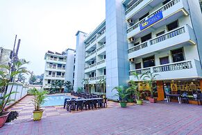 Fabhotel Shalom Indus Residency