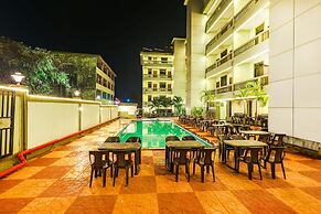 Fabhotel Shalom Indus Residency