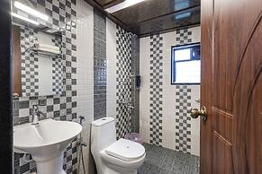 Fabhotel Shalom Indus Residency