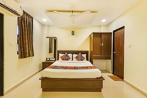 Fabhotel Shalom Indus Residency