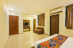 Fabhotel Shalom Indus Residency