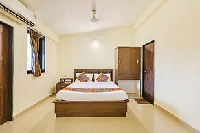 Fabhotel Shalom Indus Residency