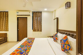Fabhotel Shalom Indus Residency