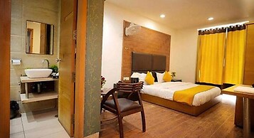 Fabhotel Siya Residency