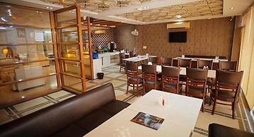 Fabhotel Siya Residency