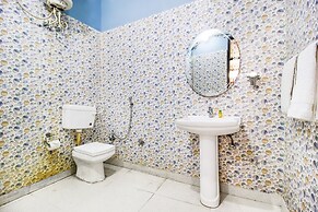 Fabhotel Siya Residency