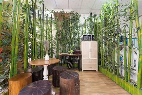 Gin House Hotel & Apartments