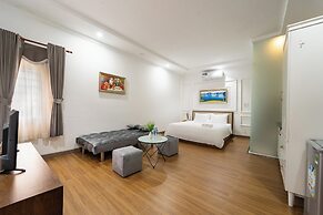 Gin House Hotel & Apartments