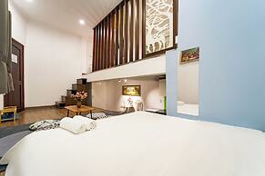 Gin House Hotel & Apartments