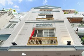 Gin House Hotel & Apartments