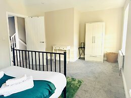 25A Moonstone House in Thetford