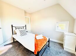 25A Moonstone House in Thetford