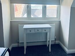 25A Moonstone House in Thetford