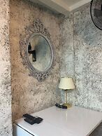 Taksim Cinar Suit