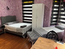Taksim Cinar Suit