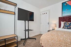 Host Stay Honeysuckle Gardens