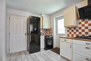 Host Stay Honeysuckle Gardens