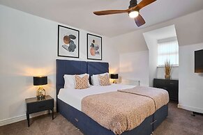 Host Stay Honeysuckle Gardens