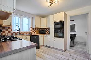 Host Stay Honeysuckle Gardens