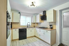 Host Stay Snowdrop Crescent I