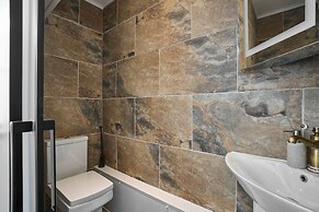 Host Stay Snowdrop Crescent I