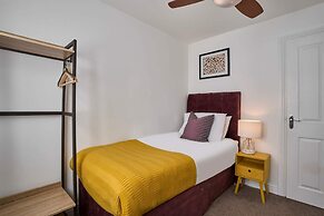 Host Stay Snowdrop Crescent I