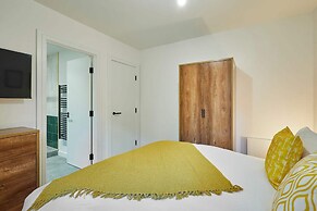 Host Stay Lockside House