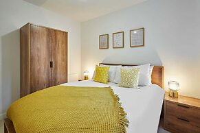 Host Stay Lockside House