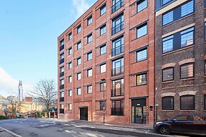 Host Stay Lockside House