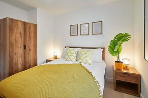 Host Stay Lockside House