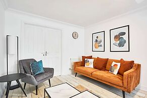 Host Stay Snowdrop Crescent II