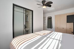 Host Stay Snowdrop Crescent II