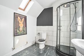 Host Stay Snowdrop Crescent II