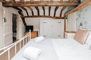 Antelope Cottage - Rural Pet Friendly Cottage