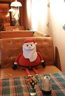 Shi San Du Fu Qing Nian Lv She