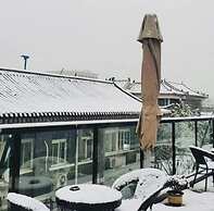 Shi San Du Fu Qing Nian Lv She