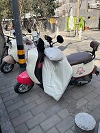 Shi San Du Fu Qing Nian Lv She