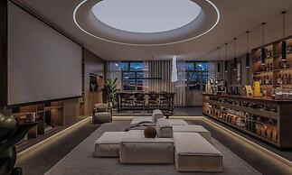 Shi San Du Fu Qing Nian Lv She