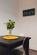 Sleek City Getaway - Walkable & Free Parking