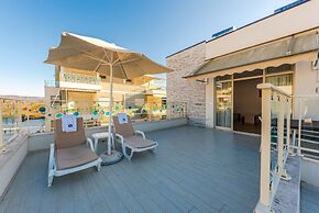 Lovely Studio With Seaview - Margarita