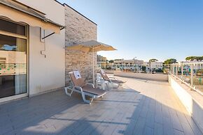 Seaview Haven - Trendafili