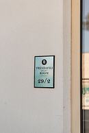 Seaview Haven - Trendafili