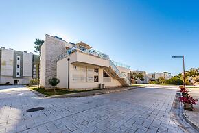 Seaview Haven - Trendafili