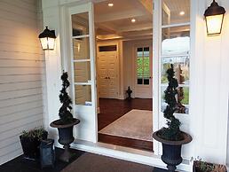 Sand and Salt Bed & Breakfast