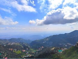 Luxury Inn by Stotrak Hotels