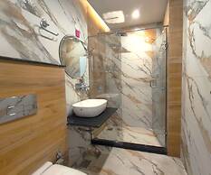 Luxury Inn by Stotrak Hotels